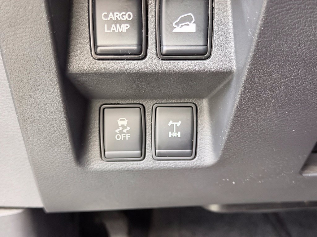 Used 2025 Nissan Frontier PRO-4X w/ Pro Convenience Package AWD/4WD image 47