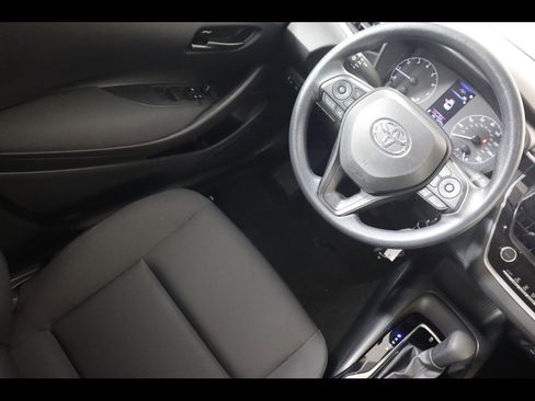 Used 2024 Toyota Corolla LE FWD image 19