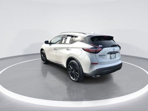 Used 2024 Nissan Murano SV w/ SV Midnight Edition Package image 6
