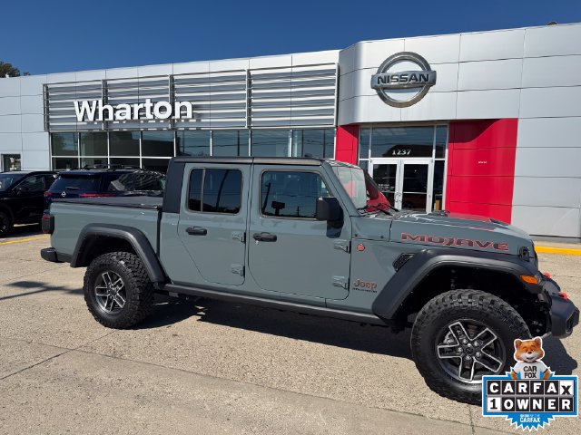 Used 2024 Jeep Gladiator Mojave w/ Technology Group AWD/4WD image 7