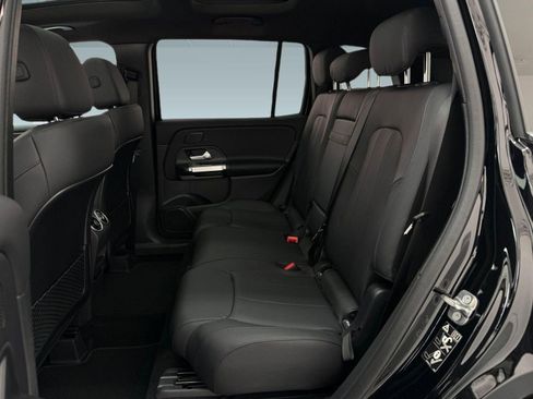 New 2026 Mercedes-Benz GLB 250 image 12