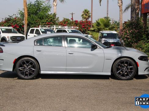 Used 2020 Dodge Charger R/T w/ Blacktop Package image 10