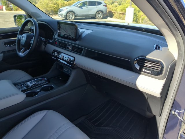 Used 2024 Honda Pilot Touring image 22