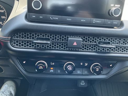 Used 2025 Honda HR-V Sport image 28