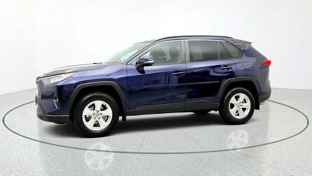 Used 2021 Toyota RAV4 XLE AWD/4WD image 8