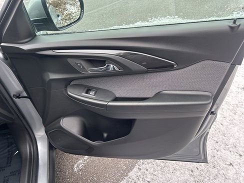 Used 2023 Chevrolet TrailBlazer LT w/ Convenience Package image 6