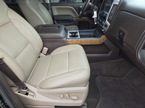 Used 2017 GMC Sierra 1500 SLT AWD/4WD image 18