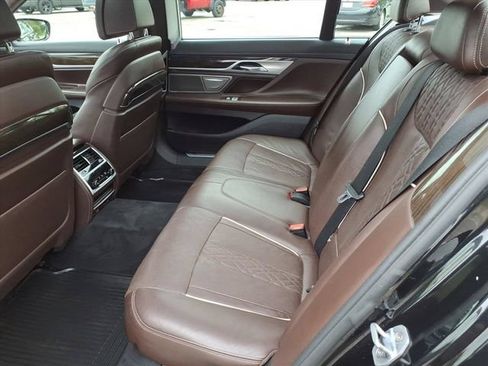 Used 2016 BMW 750i xDrive AWD/4WD image 15