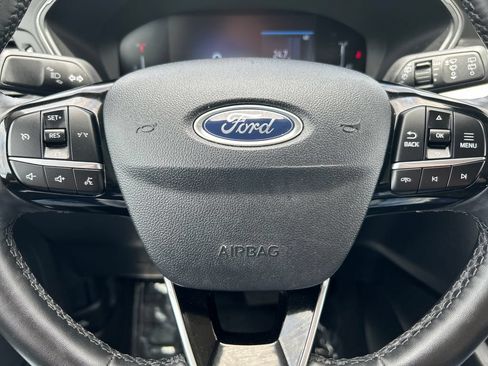 Used 2024 Ford Escape Active AWD/4WD image 9