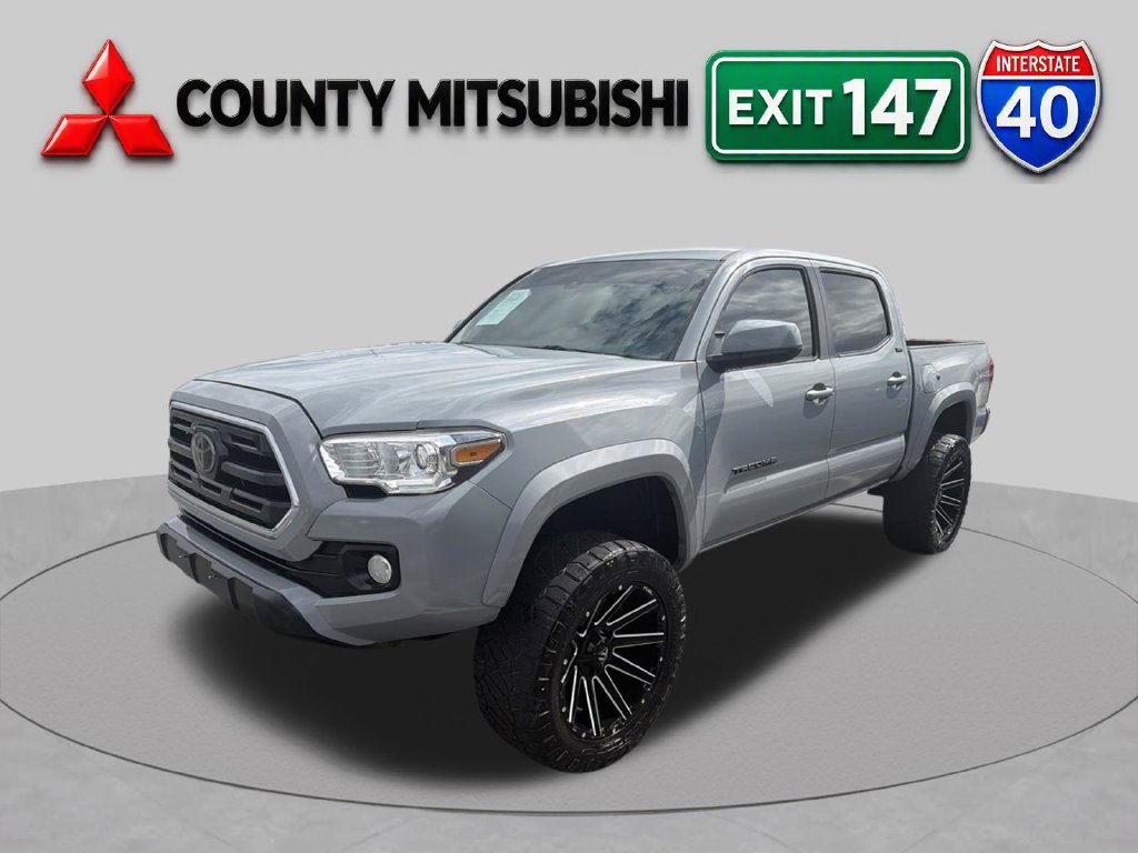 Used 2019 Toyota Tacoma SR5 AWD/4WD image 5