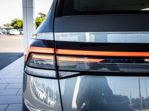 New 2026 Volkswagen Taos S FWD image 13