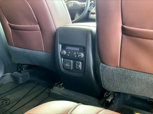Used 2019 Buick Enclave Avenir w/ Avenir Technology Package AWD/4WD image 31
