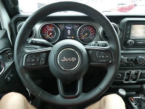 Used 2018 Jeep Wrangler Unlimited Sport S AWD/4WD image 29