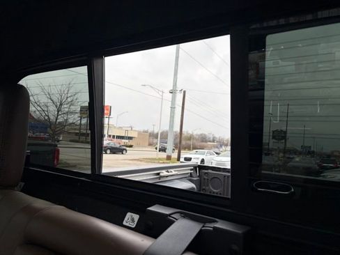 Used 2021 Nissan Titan Platinum Reserve w/ Moonroof Package image 35