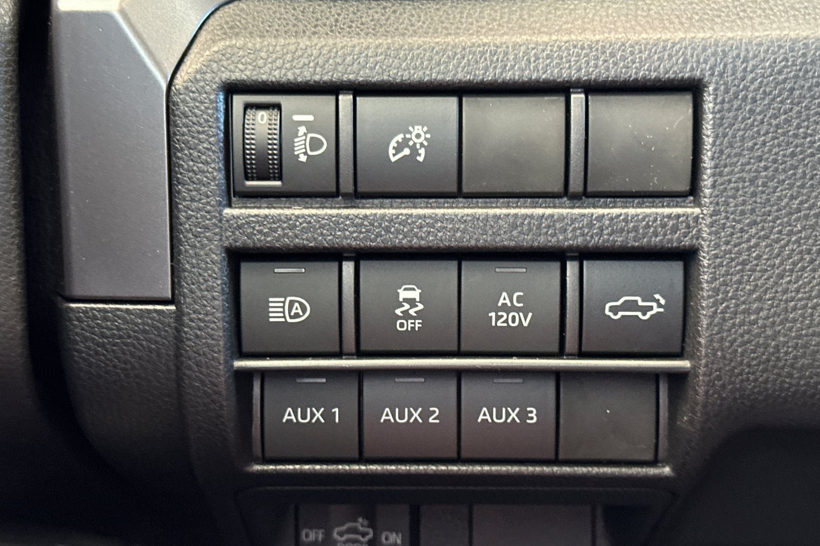New 2026 Toyota Tacoma TRD Off-Road AWD/4WD image 29