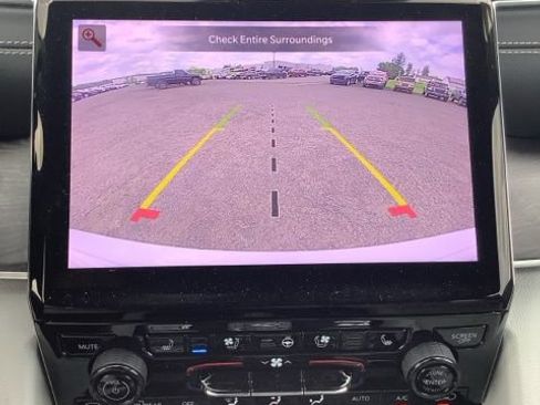 Certified 2023 Jeep Grand Cherokee Overland w/ Luxury Tech Group IV AWD/4WD image 26
