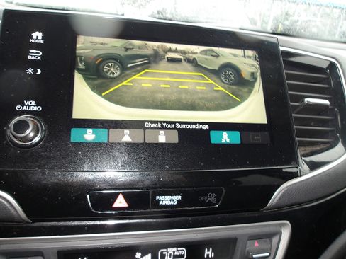 Used 2019 Honda Pilot Touring image 22