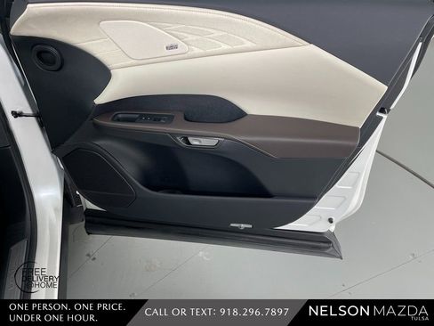 Used 2024 Lexus RX 350 w/ Convenience Package image 48