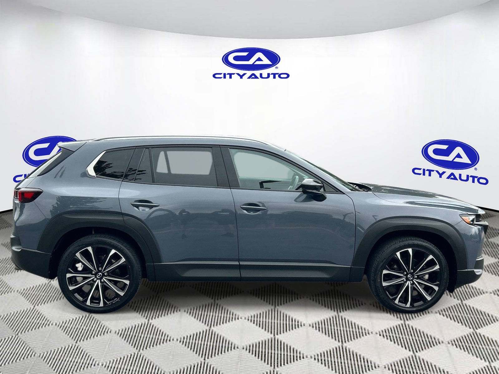 Used 2025 MAZDA CX-50 AWD 2.5 S w/ Premium Plus Pkg image 2