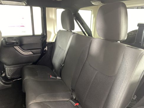 Used 2017 Jeep Wrangler Unlimited Sport AWD/4WD image 26