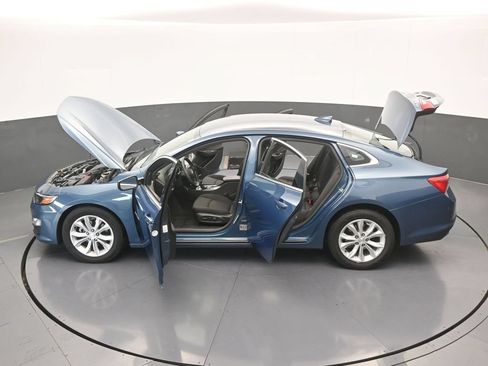 Used 2025 Chevrolet Malibu LT FWD image 63