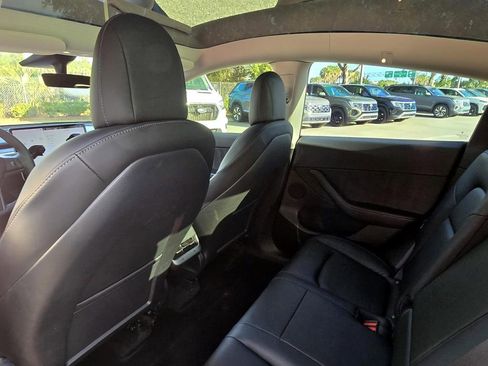 Used 2022 Tesla Model Y Performance AWD/4WD image 25