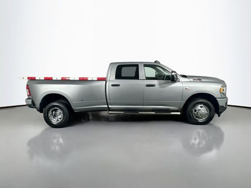 Used 2024 RAM 3500 Tradesman w/ Chrome Appearance Group image 8