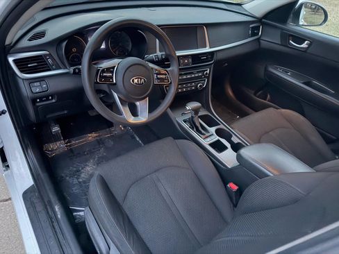 Used 2020 Kia Optima LX image 7