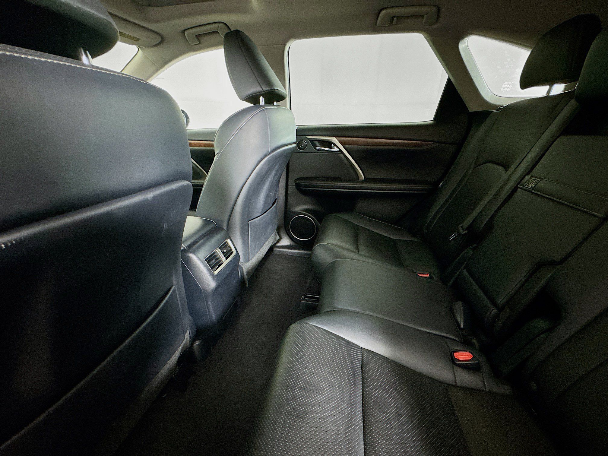 Used 2020 Lexus RX 350L Premium w/ Premium Package AWD/4WD image 23