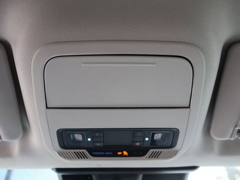 Used 2022 Ford Mustang Mach-E Select image 50