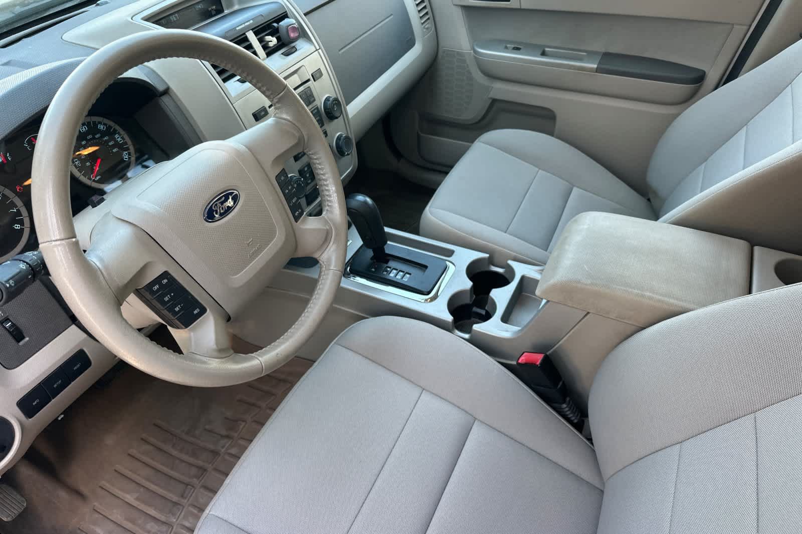 Used 2011 Ford Escape XLT w/ 202A Rapid Spec Order Code FWD image 14