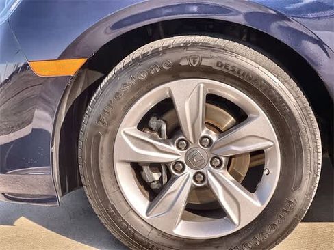 Used 2018 Honda Odyssey EX image 9