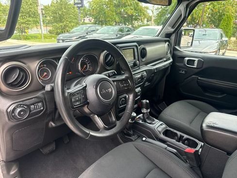 Used 2019 Jeep Wrangler Sport AWD/4WD image 12