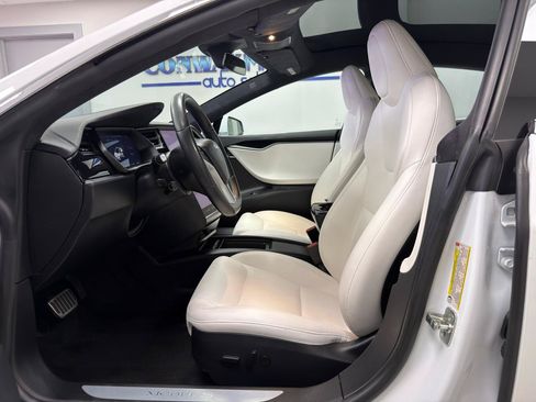 Used 2020 Tesla Model S AWD image 9