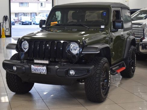 Used 2021 Jeep Wrangler Sport image 4