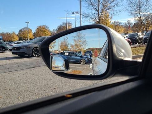 Used 2023 Honda Accord LX image 37