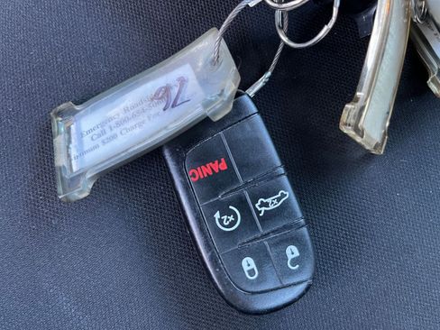 Used 2023 Dodge Charger SXT image 22