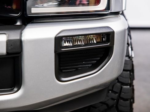 Used 2022 Ford F250 Lariat w/ Tremor Off-Road Package image 9