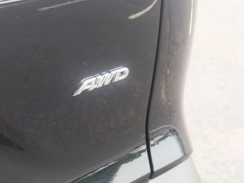 Used 2026 Toyota Corolla Cross L AWD/4WD image 32