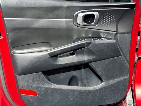 Used 2023 Kia Sorento S w/ Panoramic Sunroof Package FWD image 21
