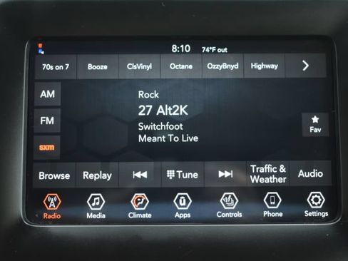 Used 2021 Jeep Cherokee Latitude Plus AWD/4WD image 24