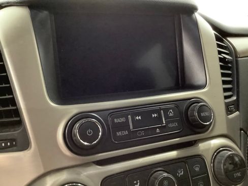 Used 2020 GMC Yukon Denali w/ Open Road Package AWD/4WD image 17