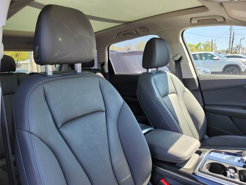 Used 2020 Audi Q7 3.0T Prestige w/ Prestige Package AWD/4WD image 11