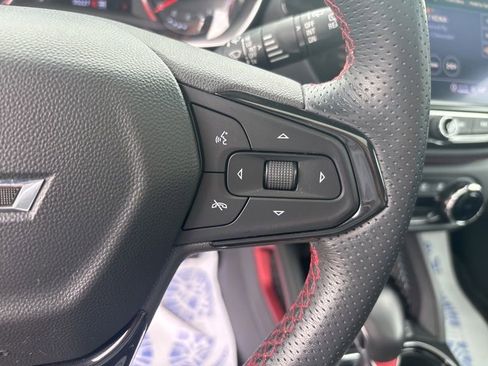 Used 2022 Chevrolet TrailBlazer RS w/ Sun and Liftgate Package AWD/4WD image 30