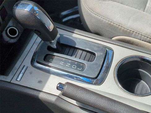 Used 2012 Ford Fusion SE FWD image 11