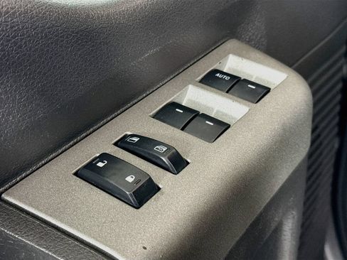Used 2012 Ford F350 Lariat w/ Lariat Interior Pkg AWD/4WD image 17