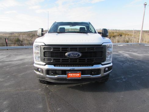 Used 2025 Ford F250 XL w/ XL Off-Road Package image 2