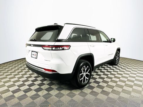 Certified 2025 Jeep Grand Cherokee Limited image 11