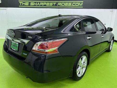 Used 2014 Nissan Altima 2.5 SV w/ Convenience Package FWD image 10