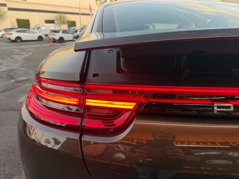 Used 2018 Porsche Panamera 4S image 12